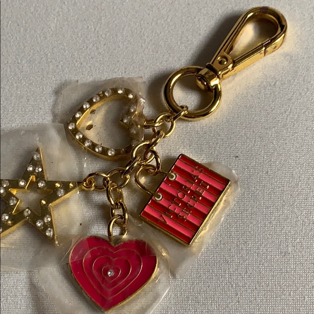 💝Victoria Secret “RARE” Keychain 💝